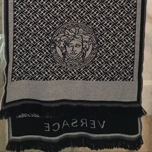 Vintage Vesace Scarf